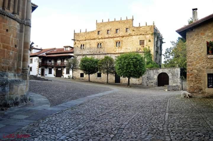 Hospedaje Octavio Santillana del Mar Rom bilde