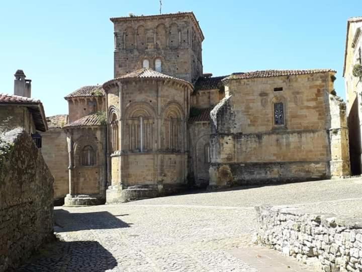 Hospedaje Octavio Santillana del Mar Rom bilde