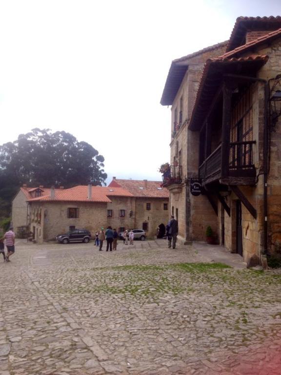 Hospedaje Octavio Santillana del Mar Eksteriør bilde